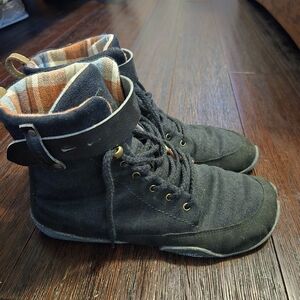 Rewild Wilding Stylish Black High-Top Women's Shoes